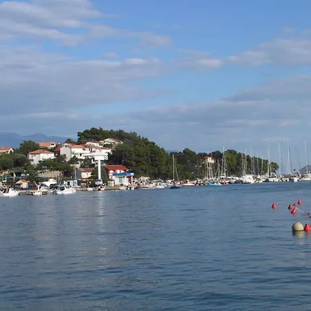 Apartment 3 Supetarska Draga